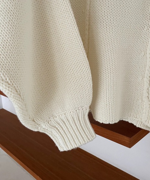 WILLFULLY(ウィルフリー)の「asymmetry rib turtle knit(ニット/セーター・レディース・ダークブラウン/アイボリー・FREE)」の12枚目の写真