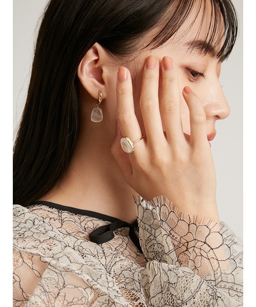 SNIDEL（スナイデル）の「ジェムストーンリング（リング・レディース・イエロー/グリーン/クリア・FREE）」の5枚目の写真