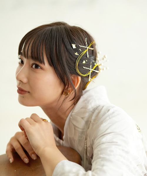 utatane(ウタタネ)の「髪飾り 金箔水引ヘア20点セット(和装小物・レディース・ゴールド/ゴールド系1・FREE)」の4枚目の写真
