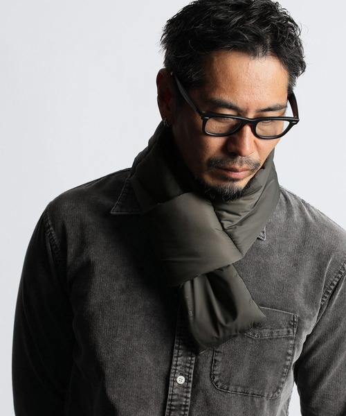 The DUFFER of ST.GEORGE(ザダファーオブセントジョージ)の「PADDING MUFF:中綿マフラー(マフラー・メンズ・ブラック/グレー/ネイビー・F)」の2枚目の写真