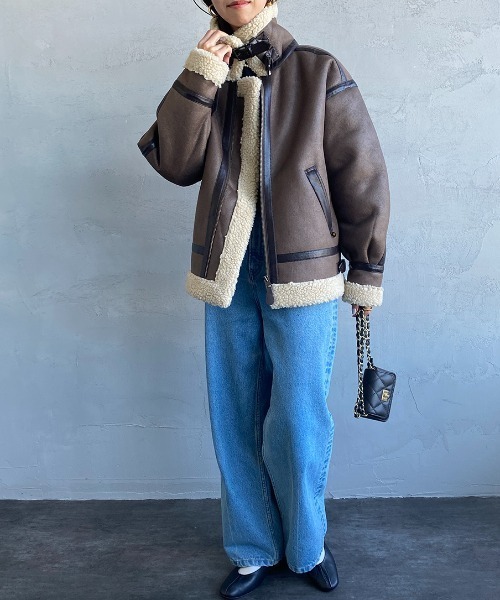 Alpha Industries（アルファインダストリーズ）の「[ALPHA/アルファ] B-3 フェイクムートン ミリタリーボアジャケット（ミリタリージャケット・レディース・ブラック/ブラウン・M）」の10枚目の写真