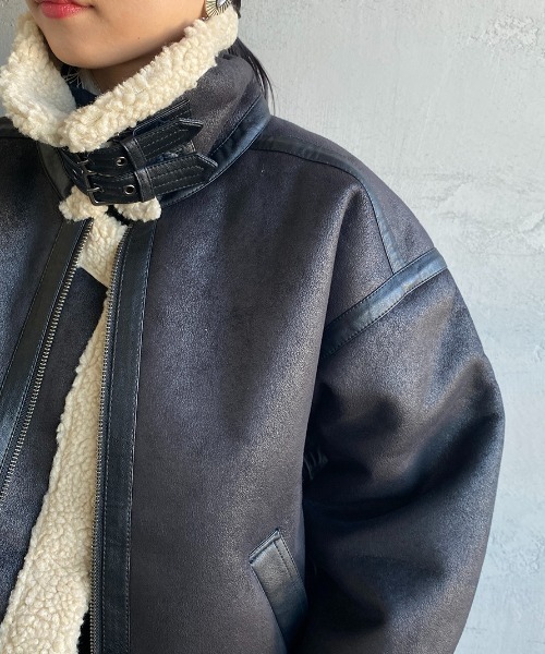 Alpha Industries（アルファインダストリーズ）の「[ALPHA/アルファ] B-3 フェイクムートン ミリタリーボアジャケット（ミリタリージャケット・レディース・ブラック/ブラウン・M）」の8枚目の写真