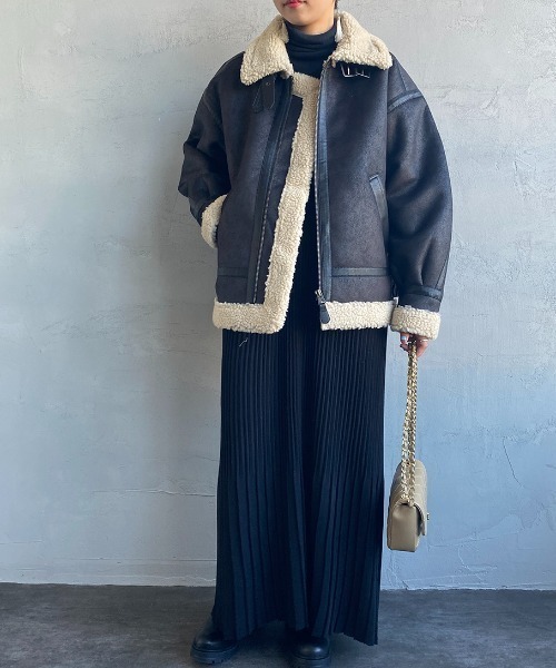 Alpha Industries（アルファインダストリーズ）の「[ALPHA/アルファ] B-3 フェイクムートン ミリタリーボアジャケット（ミリタリージャケット・レディース・ブラック/ブラウン・M）」の18枚目の写真