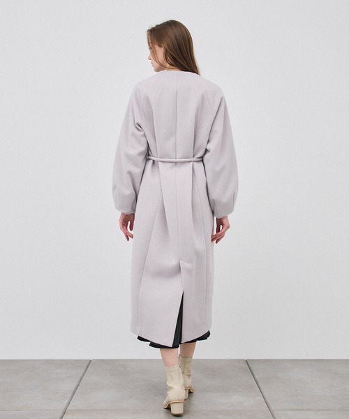 PUBLIC TOKYO（パブリックトウキョウ）の「【新潟県産】ボリュームスリーブノーカラーコート（ノーカラーコート・レディース・アイボリー/ライム/ブラック・1/2）」の16枚目の写真