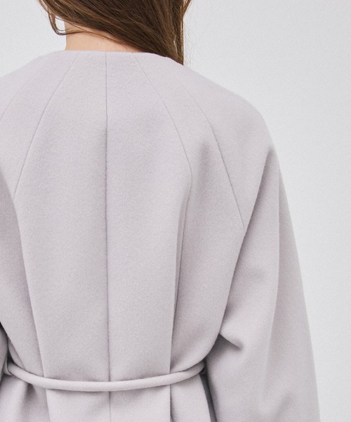 PUBLIC TOKYO（パブリックトウキョウ）の「【新潟県産】ボリュームスリーブノーカラーコート（ノーカラーコート・レディース・アイボリー/ライム/ブラック・1/2）」の20枚目の写真