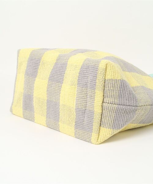 Lilas Campbell(リラキャンベル)の「Lilas Campbell LP×HAVEFUN CHECK TOTEBAG(トートバッグ・レディース・イエロー・FREE)」の2枚目の写真