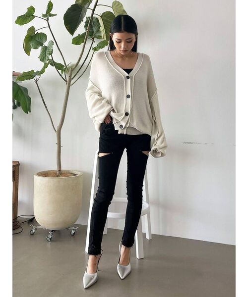 EMODA(エモダ)の「オーバーサイズルーズカーディガン(カーディガン/ボレロ・レディース・アイボリー/ブラック/ピンク/グリーン/ブルー・FREE)」の18枚目の写真