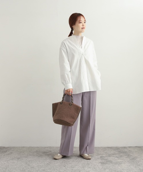URBAN RESEARCH DOORS(アーバンリサーチドアーズ)の「ピンタックシャツチュニック(シャツ/ブラウス・レディース・ブラック/ベージュ/オフホワイト・MEDIUM)」の14枚目の写真