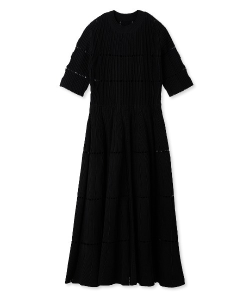 CELFORD（セルフォード）の「ディフォーメーションニットワンピース