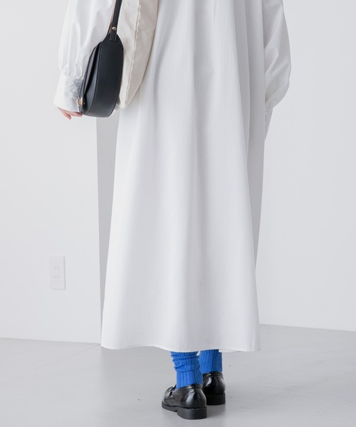 BONLECILL（ボンルシール）の「ボリュームスリーブ バンドカラーマルチストライプロングシャツワンピース（シャツワンピース・レディース・ネイビー/オレンジ/ブラック/オフホワイト/ネイビー系1/ブラック系1・FREE）」の12枚目の写真