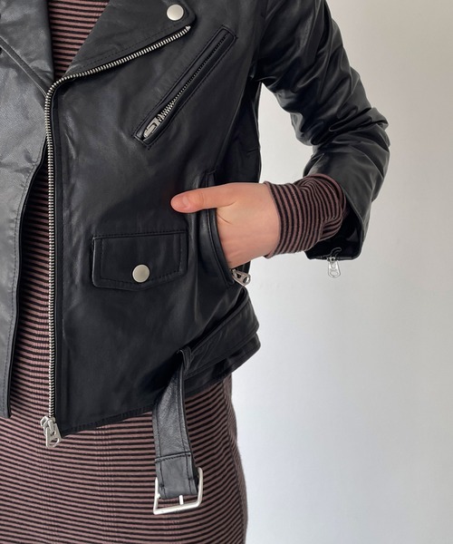 CANAL JEAN（キャナルジーン）の「NAF(ナフ) vintage風レザーライダースジャケット（ライダースジャケット・レディース・ブラック・36）」の11枚目の写真