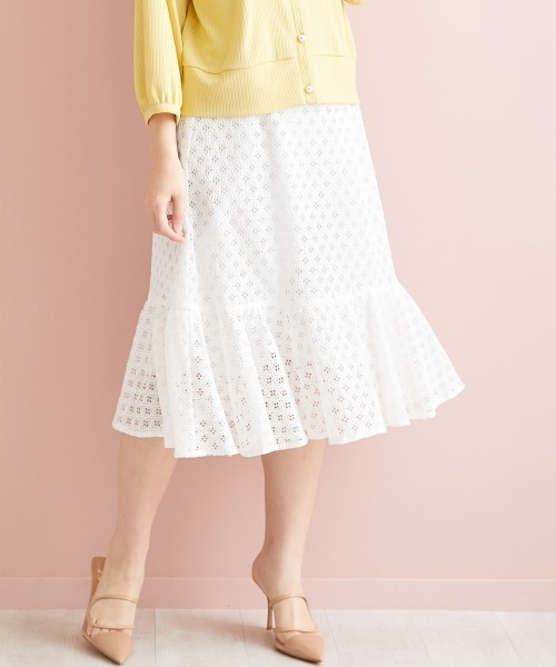 marun(マルン)の「<大きいサイズ> 刺しゅうレースフレアスカート marun(スカート・レディース・オフホワイト/ブラック・3L/LL/5L/L/4L)」の20枚目の写真