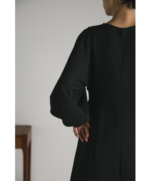 ランタンスリーブジャージーワンピース