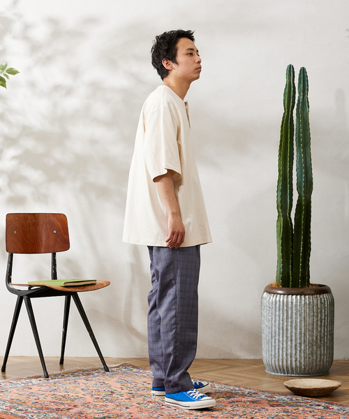 ARMY TWILL(アーミーツイル)の「【ARMY TWILL / アーミーツイル】別注 スリーピング ヘンリーネックシャツ(Tシャツ/カットソー・メンズ・ホワイト/ベージュ/ネイビー/カーキ・MEDIUM/LARGE)」の8枚目の写真