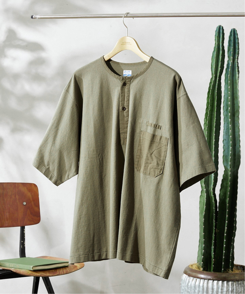 ARMY TWILL(アーミーツイル)の「【ARMY TWILL / アーミーツイル】別注 スリーピング ヘンリーネックシャツ(Tシャツ/カットソー・メンズ・ホワイト/ベージュ/ネイビー/カーキ・MEDIUM/LARGE)」の13枚目の写真