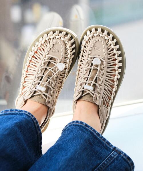 KEEN26cm新品 ベージュ サンダル 渓流靴 KEEN(キーン)の「【別注/WEB限定】<KEEN>UNEEK サンダル