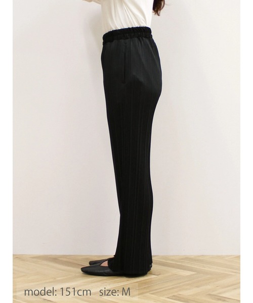 CRAFT STANDARD BOUTIQUE(クラフトスタンダードブティック)の「プリーツイージーパンツ(その他パンツ・レディース・マスタード/ブラック・M/L)」の13枚目の写真