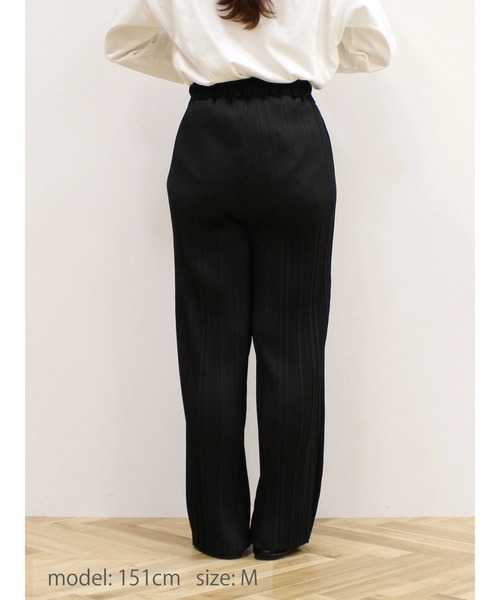 CRAFT STANDARD BOUTIQUE(クラフトスタンダードブティック)の「プリーツイージーパンツ(その他パンツ・レディース・マスタード/ブラック・M/L)」の14枚目の写真