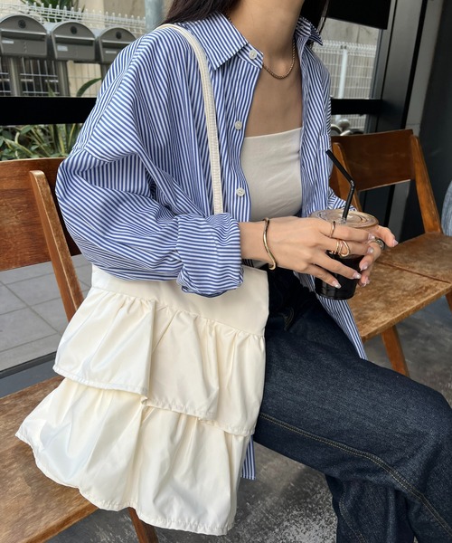 DISCOAT（ディスコート）の「【WEB限定】ティアードフリルトートバッグ（トートバッグ・レディース・チャコールグレー/イエロー/アイボリー・FREE）」の2枚目の写真