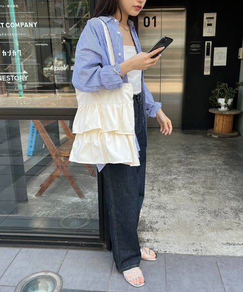 DISCOAT（ディスコート）の「【WEB限定】ティアードフリルトートバッグ（トートバッグ・レディース・チャコールグレー/イエロー/アイボリー・FREE）」の16枚目の写真