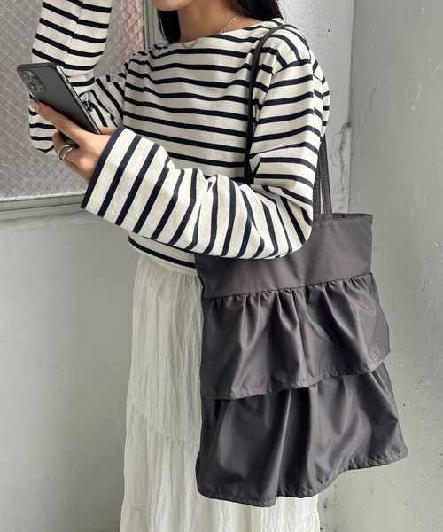 DISCOAT（ディスコート）の「【WEB限定】ティアードフリルトートバッグ（トートバッグ・レディース・チャコールグレー/イエロー/アイボリー・FREE）」の19枚目の写真