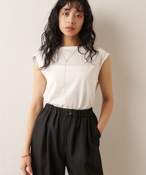 Whim Gazette(ウィムガゼット)の「ベーシックフレンチスリーブプルオーバー(Tシャツ/カットソー・レディース・チャコールグレー/オフホワイト・FREE)」の16枚目の写真