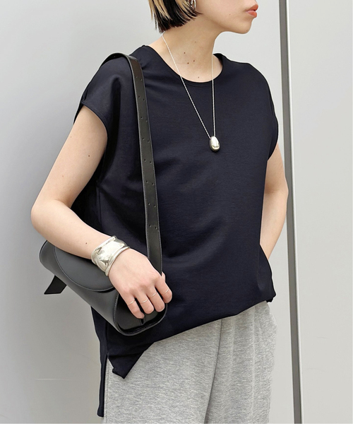 【新品】AP STUDIO フレンチスリーブカットソー　ネイビー AP STUDIO（エーピーストゥディオ）の「フレンチスリーブ