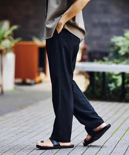 EDIFICE（エディフィス）の「”接触冷感機能” クールタッチ トロピカル イージーパンツ（スラックス・メンズ・ネイビー/ベージュ/ブラック/ブラウン・SMALL/MEDIUM/LARGE）」の6枚目の写真