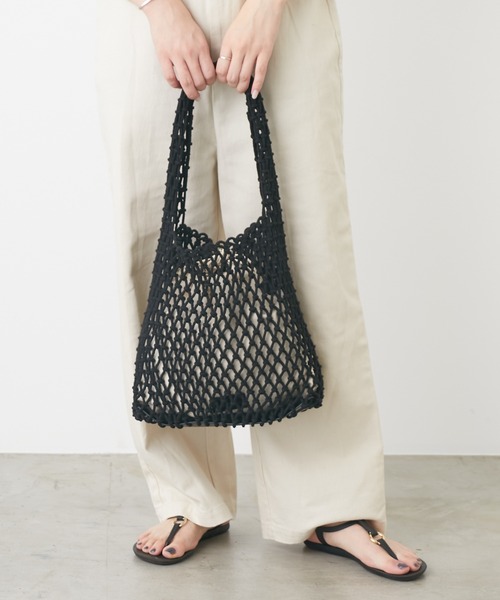 Actually（アクチュアリー）の「マクラメバッグ（トートバッグ・レディース・ブラック/ベージュ/グリーン/ブルー・フリー）」の5枚目の写真