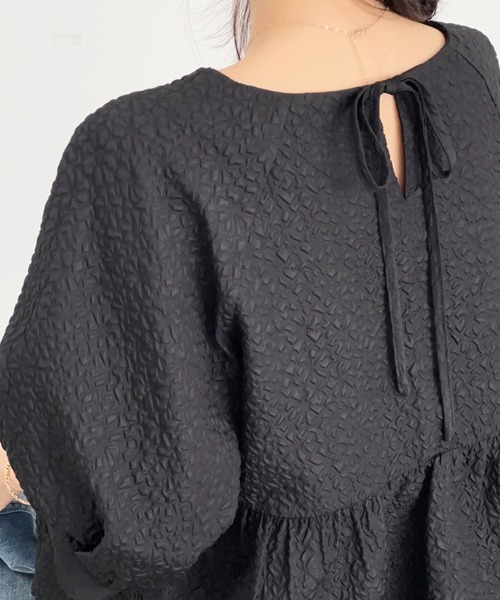 ECLIN（エクラン）の「ふくれジャガードペプラムブラウス（シャツ/ブラウス・レディース・グリーン/ブラック/ホワイト/モカ・L/M）」の8枚目の写真