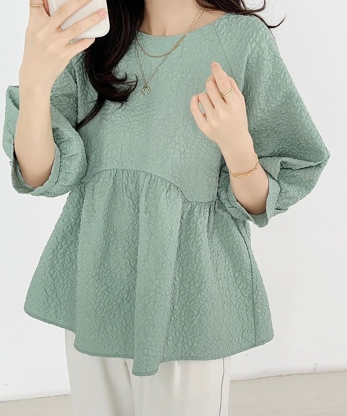 ECLIN（エクラン）の「ふくれジャガードペプラムブラウス（シャツ/ブラウス・レディース・グリーン/ブラック/ホワイト/モカ・L/M）」の16枚目の写真