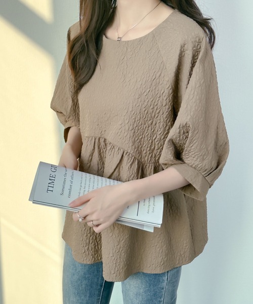 ECLIN（エクラン）の「ふくれジャガードペプラムブラウス（シャツ/ブラウス・レディース・グリーン/ブラック/ホワイト/モカ・L/M）」の21枚目の写真