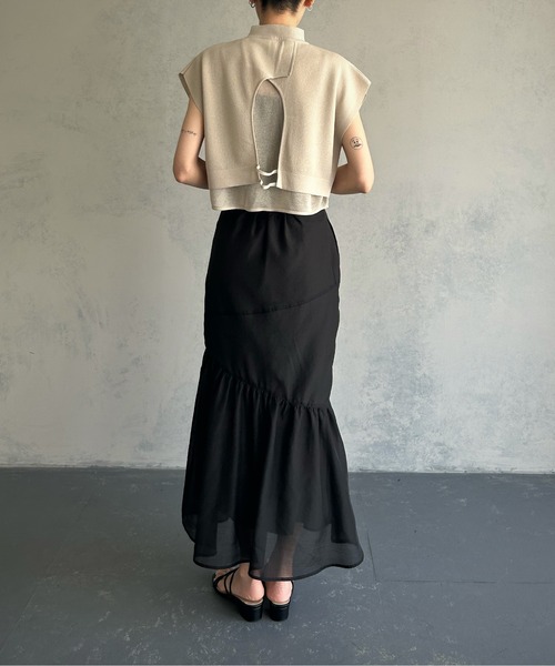 &g'aime（アンジェム）の「【&g’aime】バックオープンショートニット（ニット/セーター・レディース・パープル/グレイッシュベージュ/ブラック・FREE）」の10枚目の写真