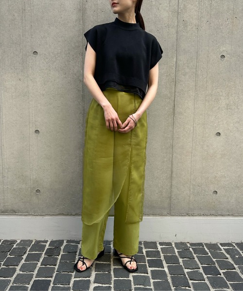 &g'aime（アンジェム）の「【&g’aime】バックオープンショートニット（ニット/セーター・レディース・パープル/グレイッシュベージュ/ブラック・FREE）」の17枚目の写真