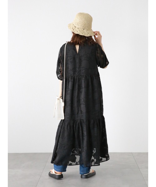 ehka sopo（エヘカソポ）の「シアー花柄ジャカードワンピース（ワンピース・レディース・サックスブルー/ブラック/キナリ・F）」の16枚目の写真