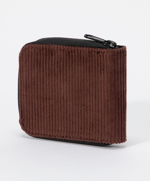 Carhartt WIP(カーハートダブリューアイピー)の「CARHARTT WIP FLINT ZIP WALLETカーハート ワークインプログレス フリントジップ 2つ折り 財布(財布・メンズ・ブラウン/その他1/ダークグリーン/マルチ/その他2/ダークブルー・FREE)」の8枚目の写真