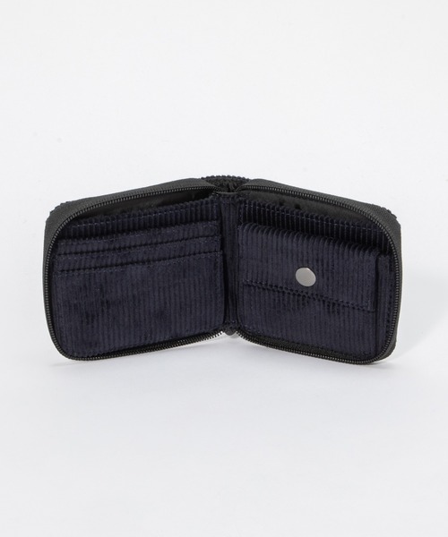 Carhartt WIP(カーハートダブリューアイピー)の「CARHARTT WIP FLINT ZIP WALLETカーハート ワークインプログレス フリントジップ 2つ折り 財布(財布・メンズ・ブラウン/その他1/ダークグリーン/マルチ/その他2/ダークブルー・FREE)」の16枚目の写真