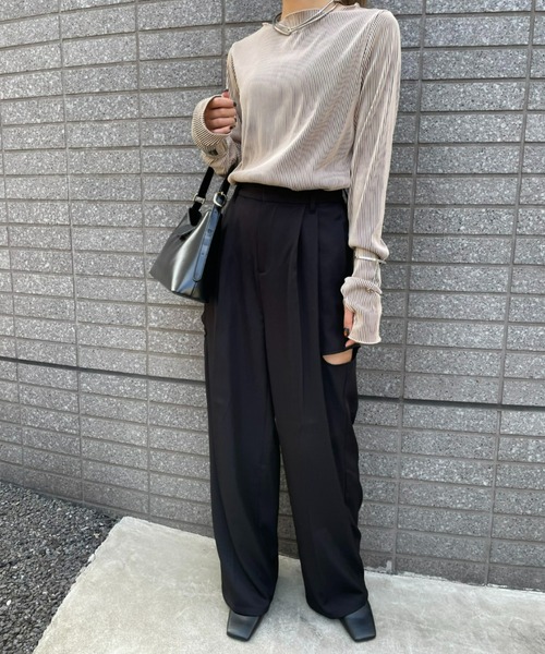 AIC.（エーアイシー）の「サイドカットアウトタックパンツ（スラックス・レディース・ブラック/グレイッシュベージュ/ダークグレー・FREE）」の20枚目の写真