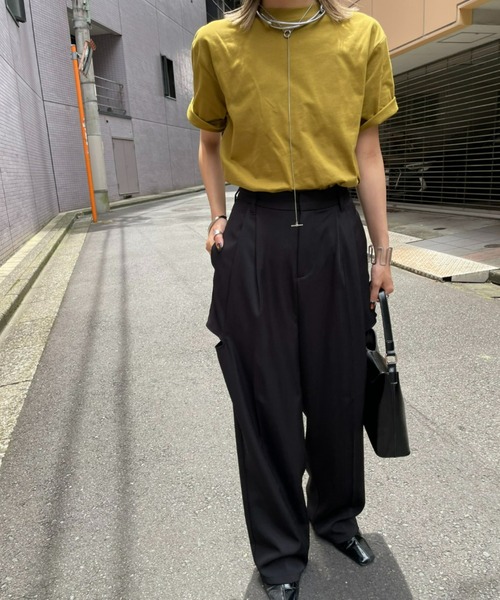 AIC.（エーアイシー）の「サイドカットアウトタックパンツ（スラックス・レディース・ブラック/グレイッシュベージュ/ダークグレー・FREE）」の13枚目の写真