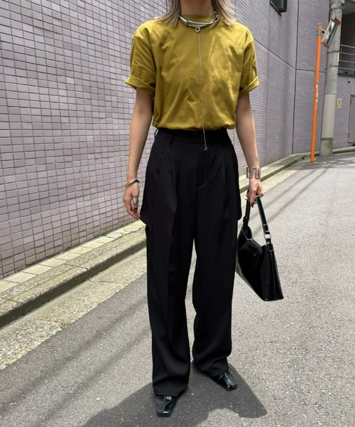 AIC.（エーアイシー）の「サイドカットアウトタックパンツ