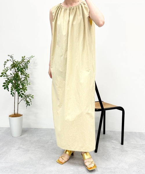 LEPSIM(レプシィム)の「バックデザインノースリワンピ 906183(ワンピース・レディース・ブラック/ベージュ/ブラウン・FREE)」の11枚目の写真