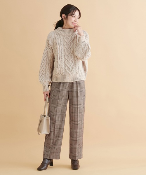 alotta(アロッタ)の「センタープレスワイドパンツ(その他パンツ・レディース・ベージュ系その他/ブラック/グレイッシュブルー/ライトベージュ・M/LL/L/3L)」の21枚目の写真