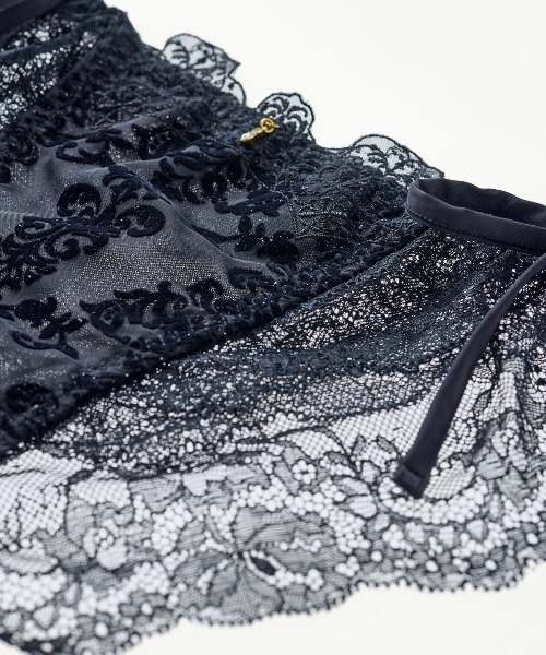 tutuanna（チュチュアンナ）の「ショーツレディース [グラマジック・寄せる]ダマスクドールヒモショーツ（ショーツ・レディース・ブラック/サックスブルー/ピンク/グレー/グリーン・L/M）」の15枚目の写真