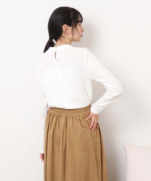 DRESKIP（ドレスキップ）の「◆3シーズン活躍！ しぼしぼハイネックトップス（Tシャツ/カットソー・レディース・オフホワイト/ブルー/ライトグレー/ブラック・02/04/03）」の10枚目の写真