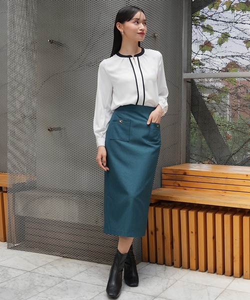 TRUDEA（トルディア）の「金具使い配色ブラウス（シャツ/ブラウス・レディース・チャコールグレー/ベージュ/ネイビー/ホワイト/ラベンダー・SMALL/MEDIUM/LARGE）」の7枚目の写真