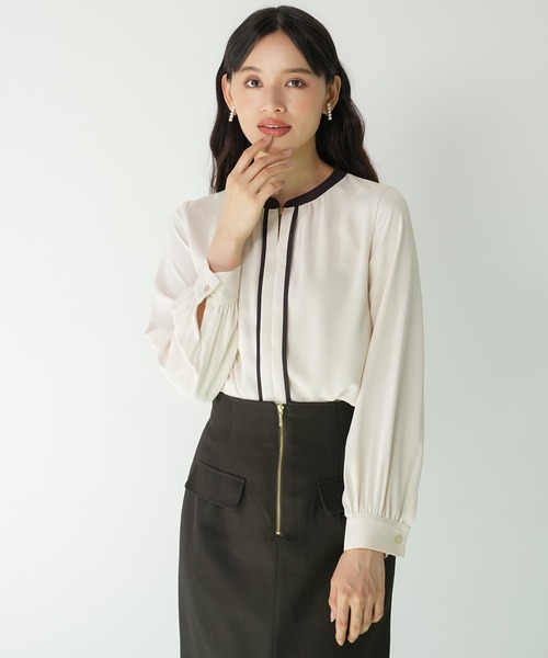 TRUDEA（トルディア）の「金具使い配色ブラウス（シャツ/ブラウス・レディース・チャコールグレー/ベージュ/ネイビー/ホワイト/ラベンダー・SMALL/MEDIUM/LARGE）」の9枚目の写真