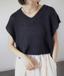 Vネックドロップショルダーベスト / v neck drop shoulder vest