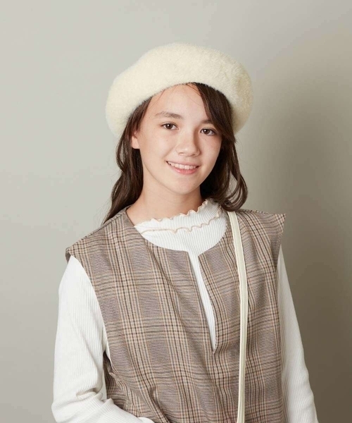 a.v.v（アーヴェヴェ）の「[KIDS]シャギーべレー帽（ハンチング/ベレー帽・キッズ・ベージュ/ライトピンク/ブラック・ONESIZE）」の3枚目の写真