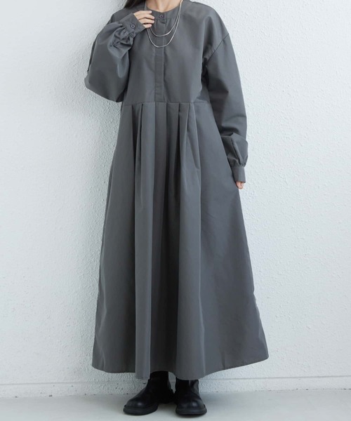 MAISON DE THERESE(メゾン ド テレーズ)の「ハーフボタン ボリュウームワンピース シャツワンピース(シャツワンピース・レディース・ブラック/ベージュ/グレー/ブラウン・L/M/S)」の2枚目の写真