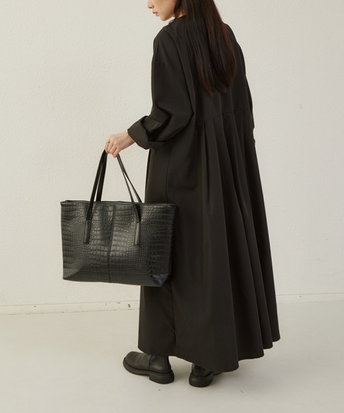 MAISON DE THERESE(メゾン ド テレーズ)の「ハーフボタン ボリュウームワンピース シャツワンピース(シャツワンピース・レディース・ブラック/ベージュ/グレー/ブラウン・L/M/S)」の12枚目の写真